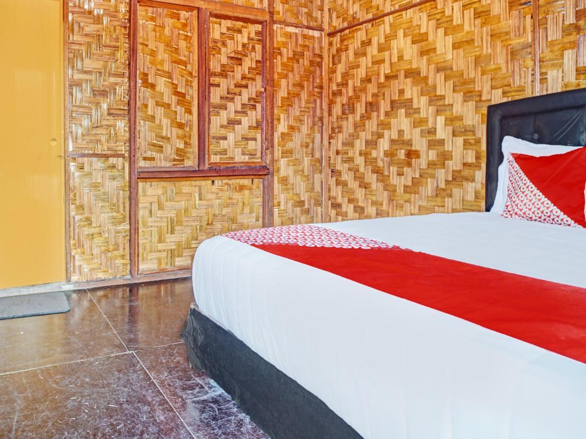 Oyo 90209 Dk Singarimbun Berastagi Homestay Εξωτερικό φωτογραφία