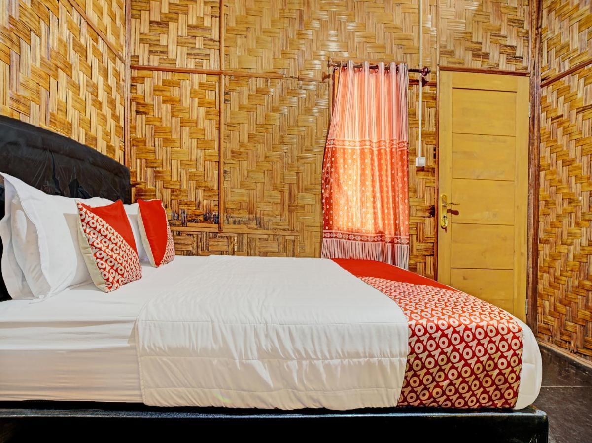 Oyo 90209 Dk Singarimbun Berastagi Homestay Εξωτερικό φωτογραφία